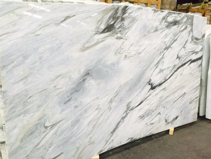 manhattan calacatta statuario and gold marble mosaic